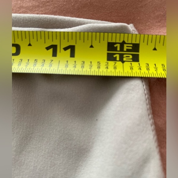 Sunzel Women's Beige Leggings Size Medium Athletic Workout Yoga - Picture 6 of 6